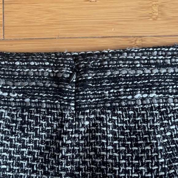 LOFT Black and Gray Textured Pencil Skirt - Picture 4 of 5